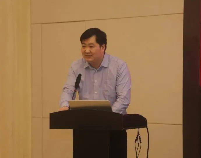 正版免費(fèi)資料大全全年,正版免費(fèi)資料大全全年，助力個(gè)人與企業(yè)的成長之路